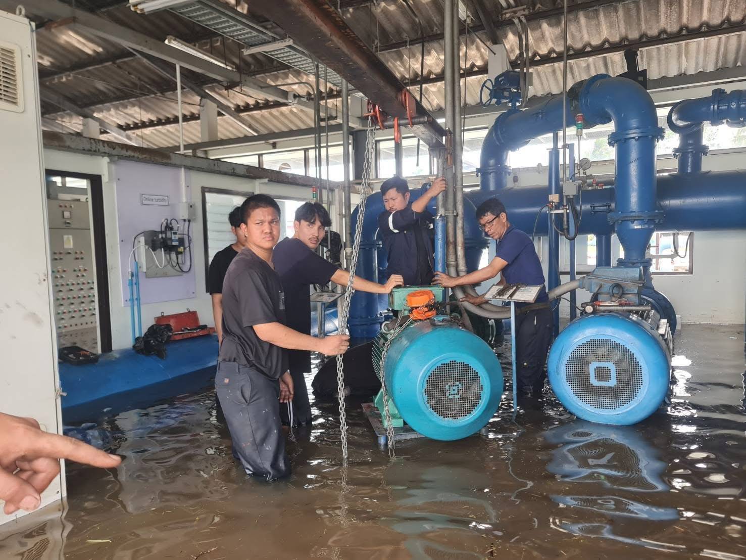 ไฟล์แนบ มท.3 ย้ำ กปภ. เร่งฟื้นฟูระบบประปาหลังน้ำลด ช่วยสนับสนุนน้ำสะอาดดูแลประชาชนต่อเนื่อง 