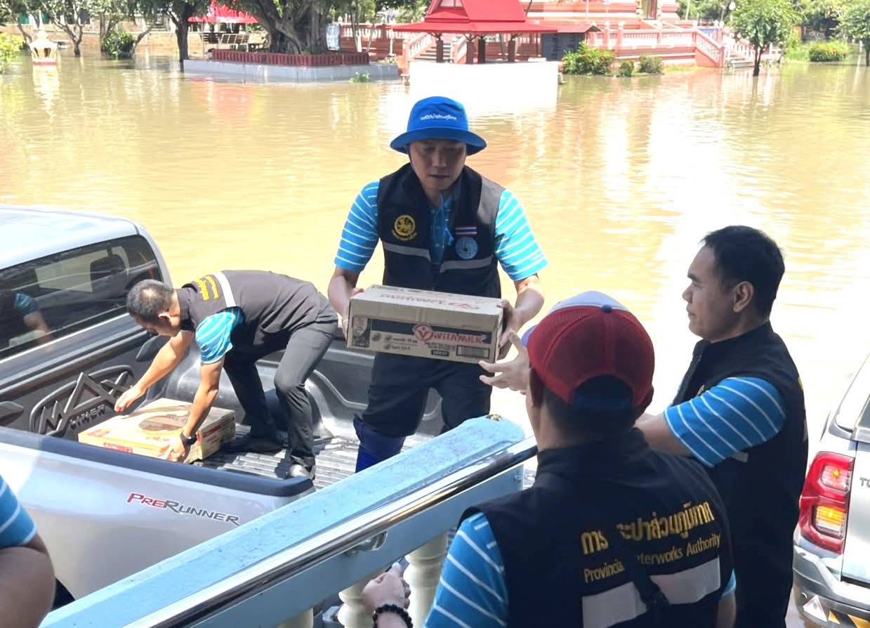 ไฟล์แนบ มท.3 กำชับ กปภ. ช่วยเหลือผู้ประสบภัย ส่งรถ "ทันใส ใสกิ๊ง" และน้ำดื่มบรรจุขวด บรรเทาความเดือดร้อนต่อเนื่อง
