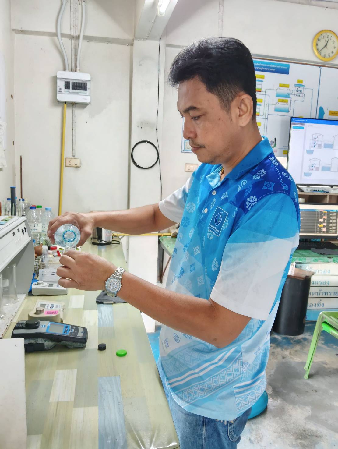 ไฟล์แนบ กปภ.สาขาระนอง ลงพื้นที่ตรวจสอบคุณภาพน้ำ  สร้างความเชื่อมั่นกระบวนการผลิตน้ำประปา ประจำเดือน ตุลาคม 2569