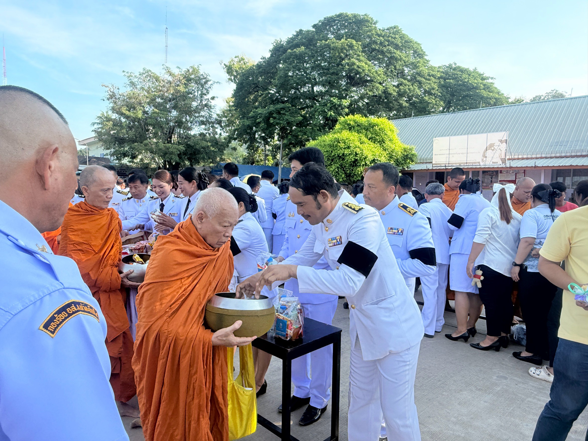 ไฟล์แนบ กปภ.สาขาท่าตะโก เข้าร่วมพิธีทำบุญตักบาตร  เนื่องในวันนวมินทรมหาราช 13 ตุลาคม 2569