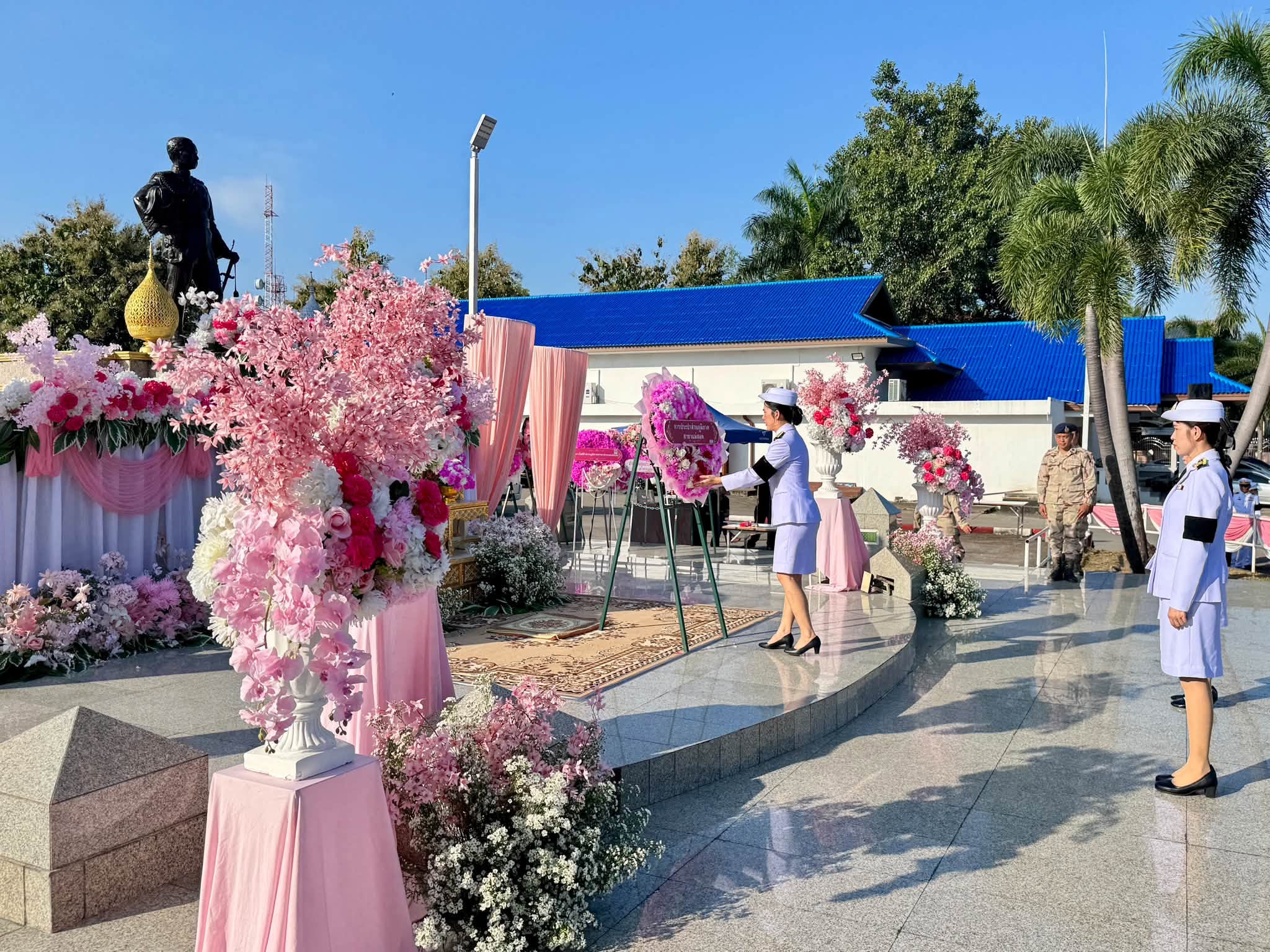 ไฟล์แนบ การประปาส่วนภูมิภาคสาขาแม่สอด ร่วมพิธีวางพวงมาลา วันปิยมหาราช 2569