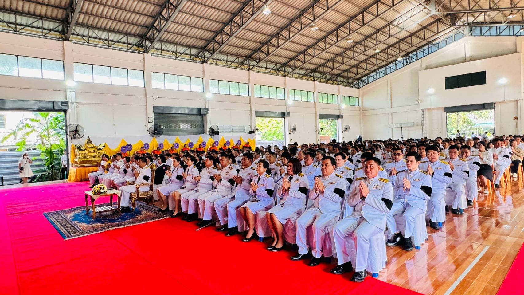 ไฟล์แนบ การประปาส่วนภูมิภาคสาขาปราณบุรี ร่วมพิธีวางพวงมาลา เนื่องในวันคล้ายวันสวรรคต 13 ตุลาคม ของพระบาทสมเด็จพระบรมชนกาธิเบศ มหาภูมิพลอดุลเดชมหาราช บรมนาถบพิตร