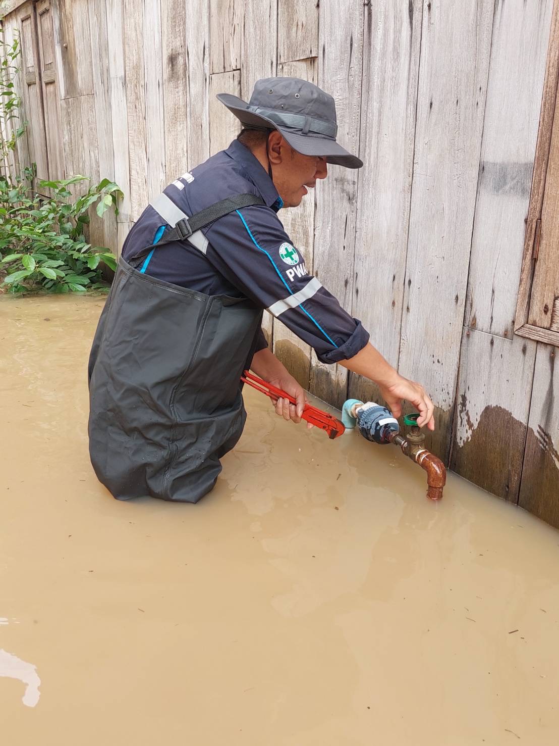 ไฟล์แนบ มท.3 “เจเศรษฐ์” สั่ง กปภ.  ยกระดับรับมือฝนตกหนักทั่วประเทศ ดูแลน้ำประปาไหลต่อเนื่อง