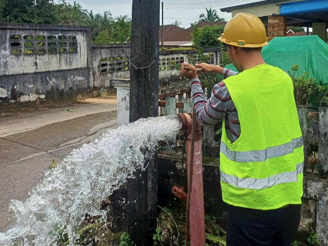 ไฟล์แนบ กปภ.สาขาระนอง รักษาคุณภาพน้ำประปาใสสะอาด ดำเนินการตามแผนระบายตะกอนในเส้นท่อ ประจำเดือน กันยายน 2569