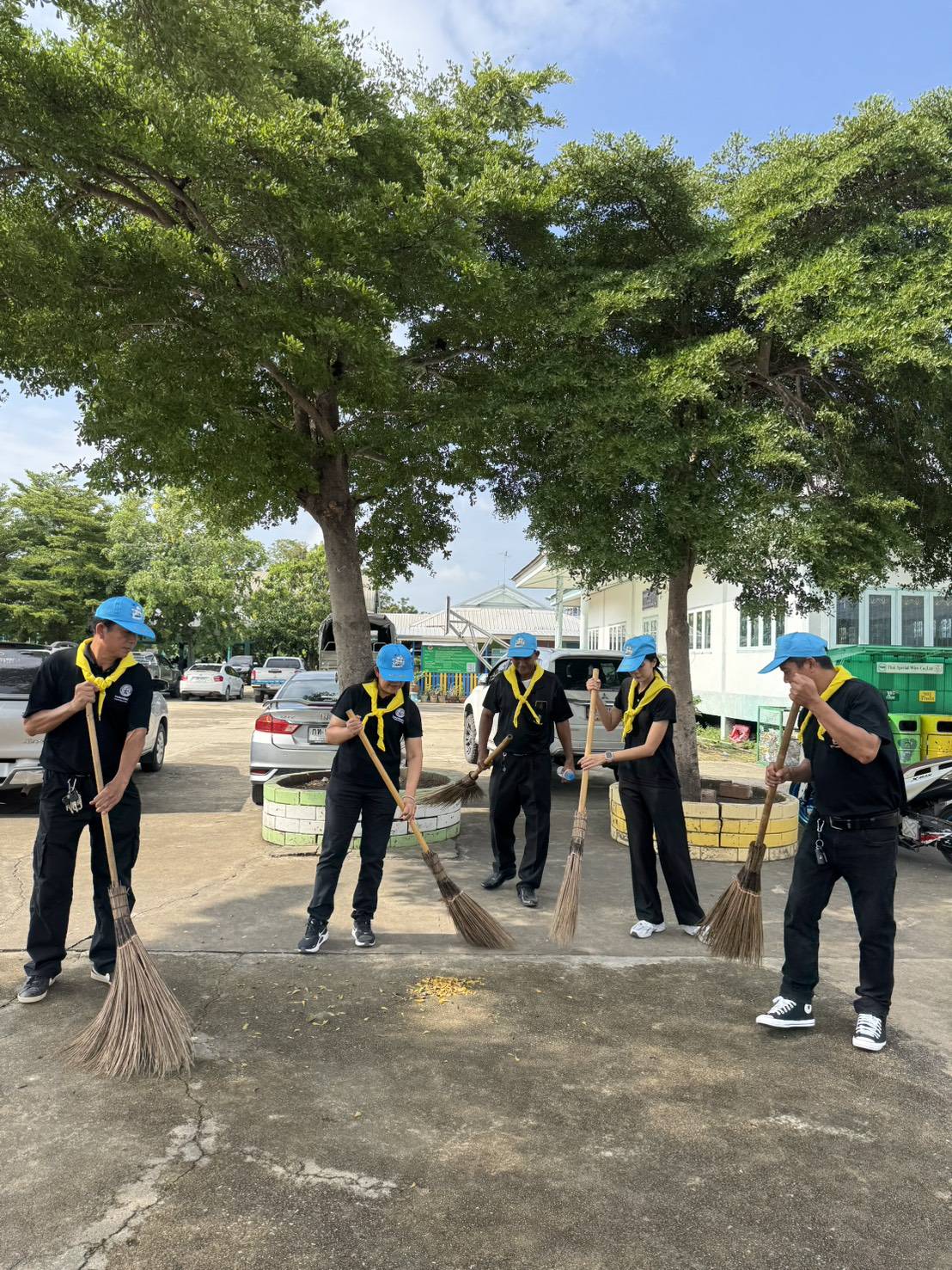ไฟล์แนบ กปภ.สาขาปทุมธานี (พ) เข้าร่วมกิจกรรมจิตอาสาพัฒนา “เราทำความดี ด้วยหัวใจ” เนื่องในโอกาสวันมหิดล ณ โรงเรียนวัดบัวสุวรรณประดิษฐ์ จังหวัดปทุมธานี