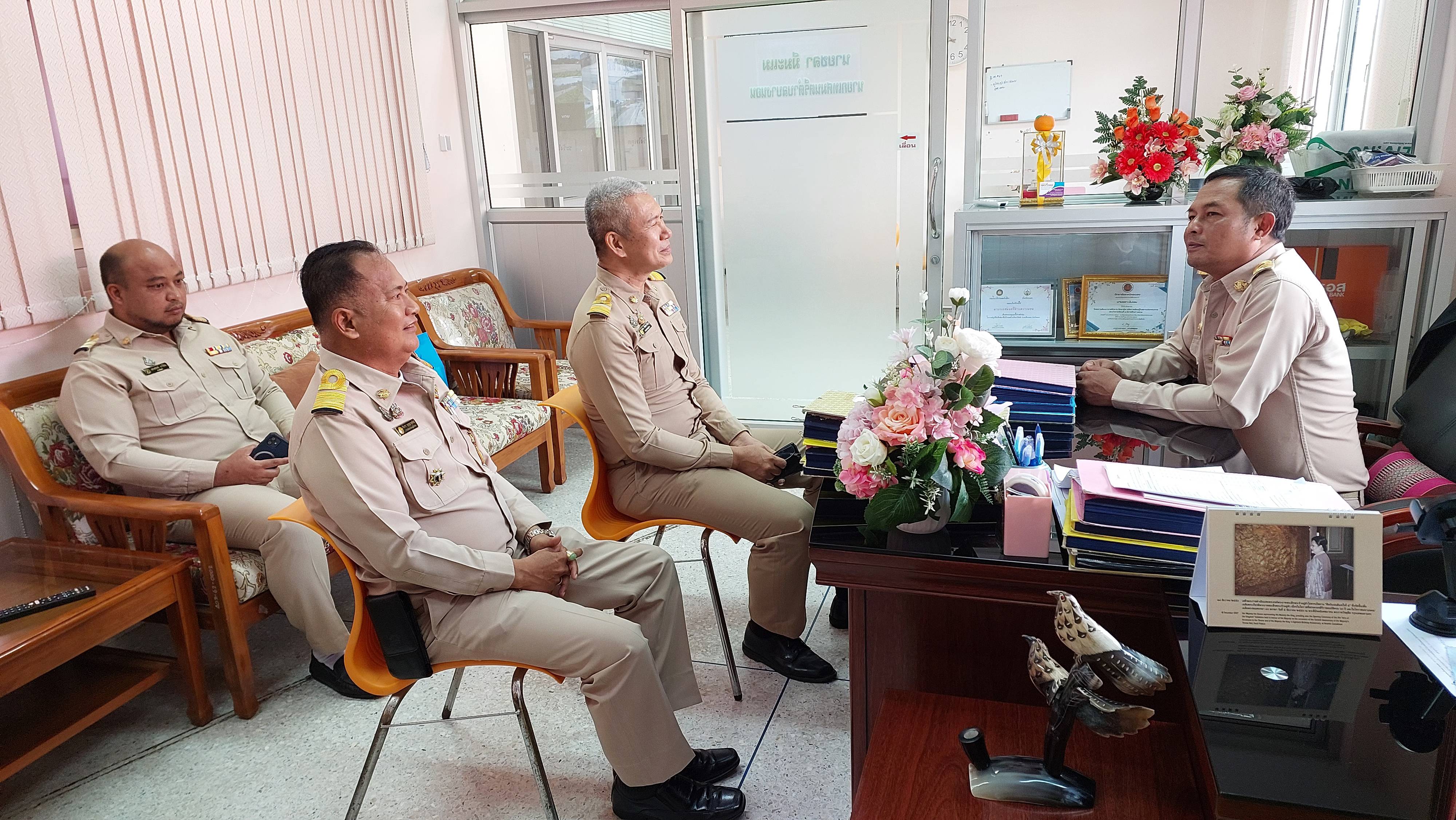 ไฟล์แนบ กปภ.สาขาระนอง ลงพื้นที่เข้ารายงานตัวต่อหัวหน้าส่วนราชการในพื้นที่จังหวัดระนอง เนื่องในโอกาสย้ายมาดำรงตำแหน่งใหม่