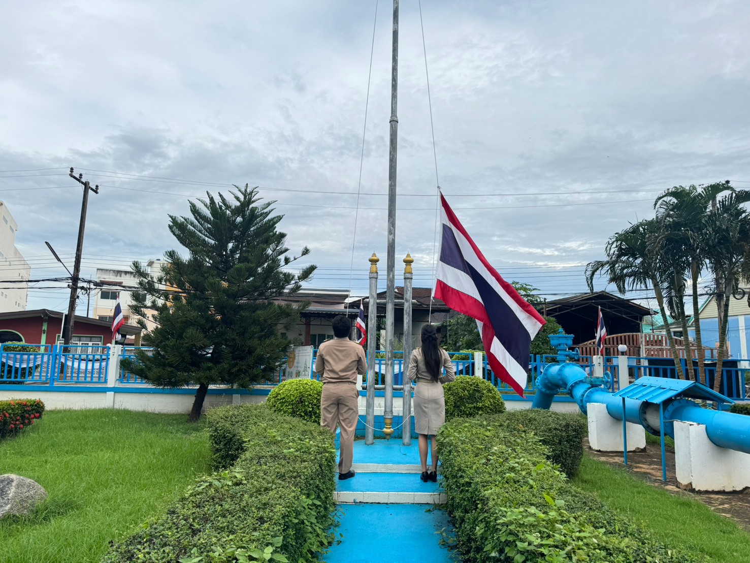 ไฟล์แนบ กปภ.สาขาปราณบุรี  ร่วมจัดกิจกรรมเคารพธงชาติและร้องเพลงชาติไทย  เนื่องในวันพระราชทานธงชาติไทย 28 กันยายน 2569
