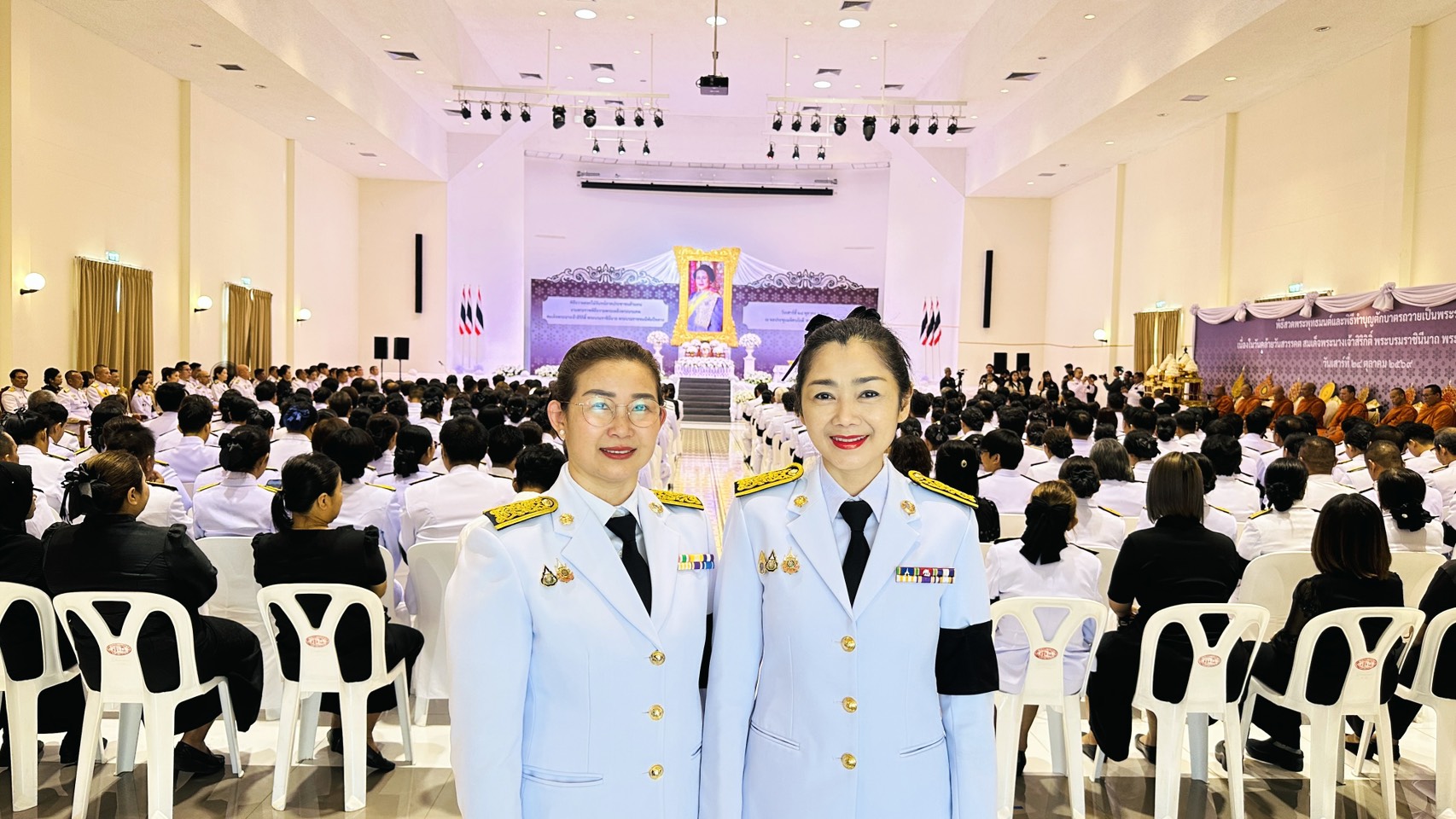 ไฟล์แนบ กปภ.สาขาภูเก็ต เข้าร่วมพิธีสวดพระพุทธมนต์และพิธีบำเพ็ญกุศลอุทิศถวาย พิธีถวายดอกไม้จันทน์ภาคประชาชนตัวแทน พิธีตักบาตรถวายพระราชกุศล เนื่องในวันคล้ายวันสวรรคต สมเด็จพระนางเจ้าสิริกิติ์ พระบรมราชินีนาถ พระบรมราชชนนีพันปีหลวง