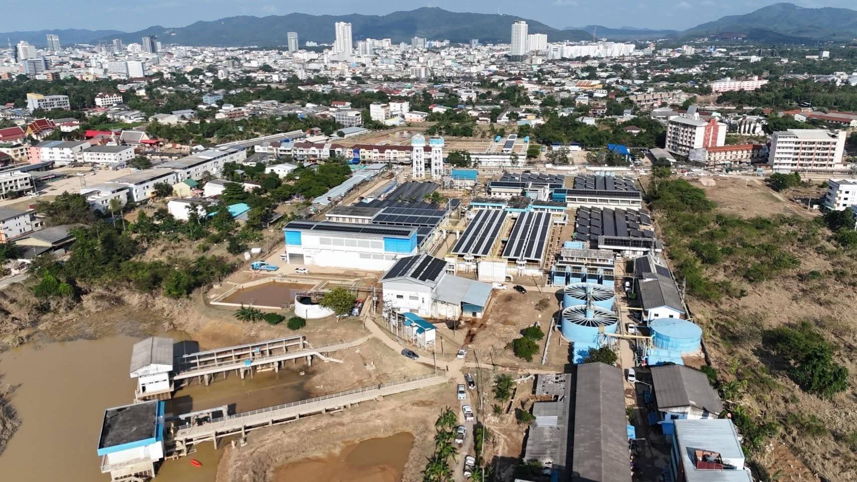 ไฟล์แนบ เตรียมรับมือล่วงหน้า! ‘มท.3’ สั่ง กปภ. เชื่อมโครงข่ายท่อประปาหาดใหญ่-สงขลา   รับมือใต้ฝนตกหนัก-ป้องกันน้ำขาดแคลน💦​