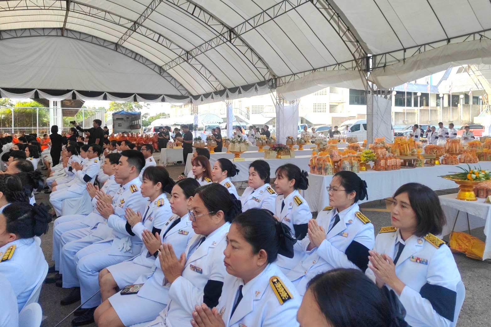 ไฟล์แนบ กปภ.ข.๓ ร่วมพิธีเข้าร่วมพิธีสวดพระพุทธมนต์และพิธีบำเพ็ญกุศลอุทิศถวาย และพิธีทำบุญตักบาตรถวายพระราชกุศล เนื่องในวันคล้ายวันสวรรคต สมเด็จพระนางเจ้าสิริกิติ์ พระบรมราชินีนาถ พระบรมราชชนนีพันปีหลวง ณ จังหวัดราชบุรี