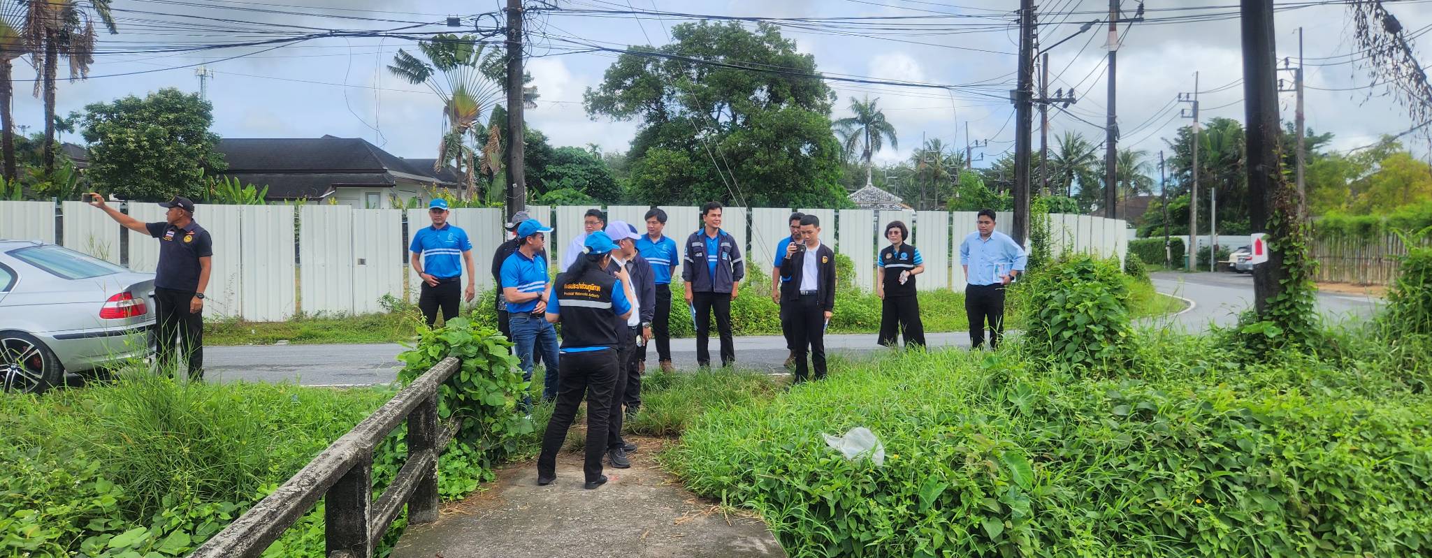 ไฟล์แนบ กปภ.สาขาภูเก็ต จับมือจังหวัดลงพื้นที่เชิงรุก เตรียมติดตั้งเครื่องผลิตน้ำประปาเคลื่อนที่ เพิ่มน้ำต้นทุนบริการประชาชน