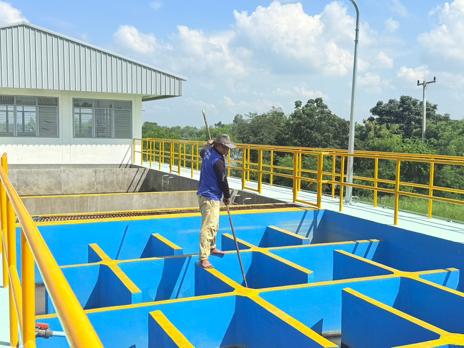 ไฟล์แนบ 💦 กปภ.สาขาภูเขียว จัดกิจกรรม Big Cleaning Day เตรียมความพร้อมสู่การประกวดโรงกรองน้ำดีเด่น ประจำปี 2569