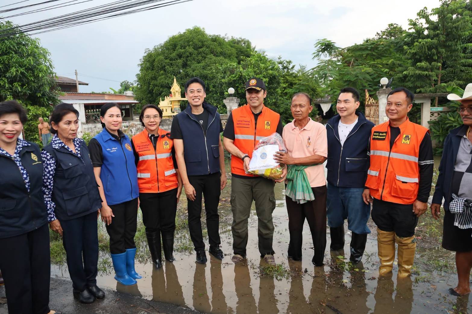 ไฟล์แนบ มท.3 กำชับทุกหน่วยงานบูรณาการช่วยเหลือ-เยียวยาผู้ประสบภัย   กปภ. ระดมสนับสนุนน้ำประปา-น้ำดื่ม บรรเทาความเดือดร้อนต่อเนื่อง