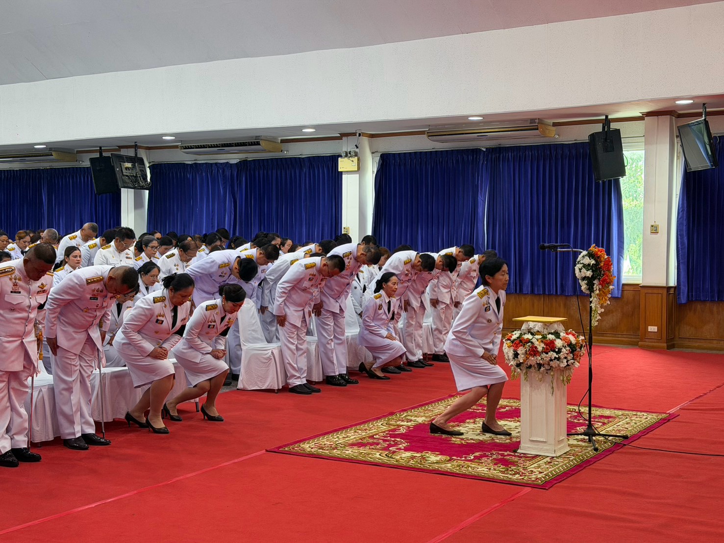 ไฟล์แนบ กปภ.สาขาปทุมธานี (พ) เข้าร่วมพิธีวันคล้ายวันสวรรคต “พระบาทสมเด็จพระจอมเกล้าเจ้าอยู่หัว”  ณ อาคารศาลารักษ์ปทุม ศาลากลางจังหวัดปทุมธานี