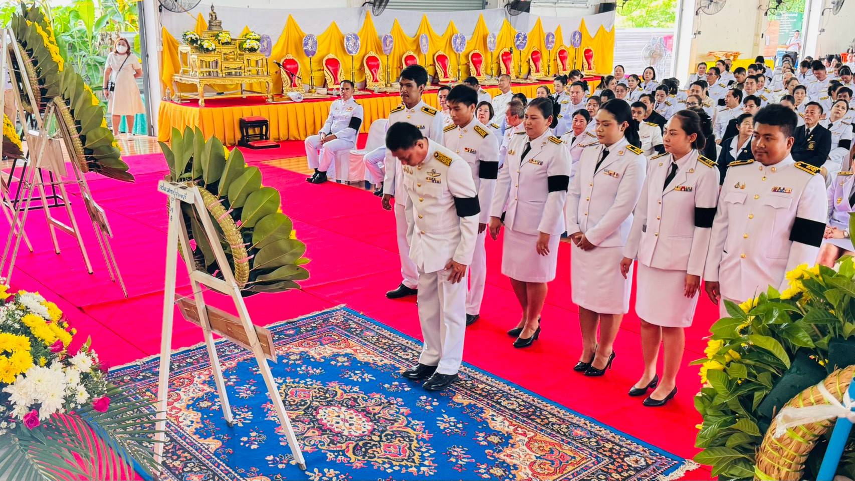 ไฟล์แนบ การประปาส่วนภูมิภาคสาขาปราณบุรี ร่วมพิธีวางพวงมาลา เนื่องในวันคล้ายวันสวรรคต 13 ตุลาคม ของพระบาทสมเด็จพระบรมชนกาธิเบศ มหาภูมิพลอดุลเดชมหาราช บรมนาถบพิตร