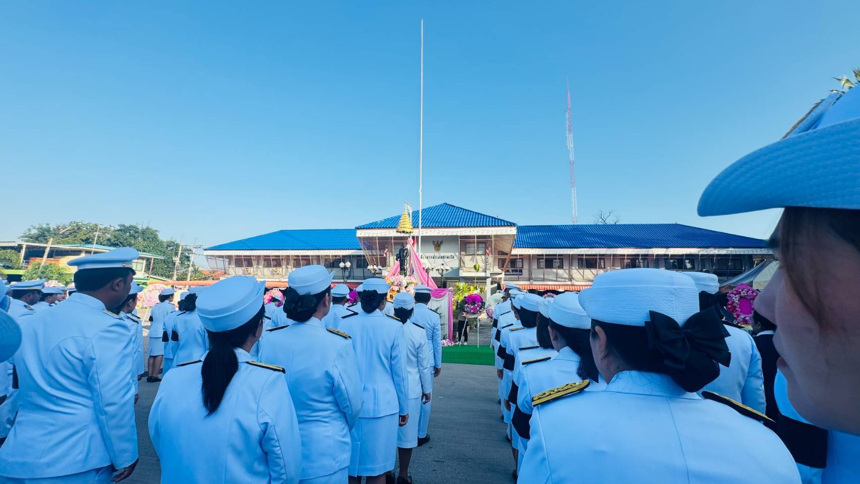 ไฟล์แนบ การประปาส่วนภูมิภาคสาขาท่าตะโก เข้าร่วมพิธีวางพวงมาลา  เนื่องในวันคล้ายวันสวรรคต พระบาทสมเด็จพระจุลจอมเกล้าเจ้าอยู่หัว "วันปิยมหาราช"