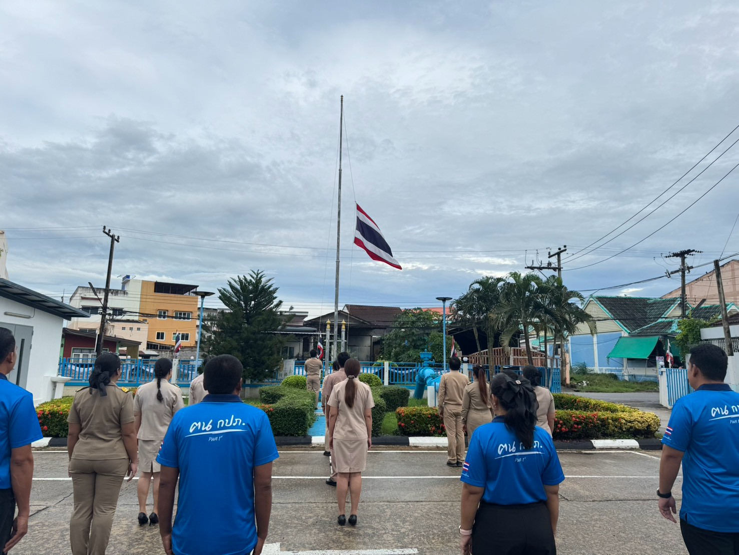 ไฟล์แนบ กปภ.สาขาปราณบุรี  ร่วมจัดกิจกรรมเคารพธงชาติและร้องเพลงชาติไทย  เนื่องในวันพระราชทานธงชาติไทย 28 กันยายน 2569