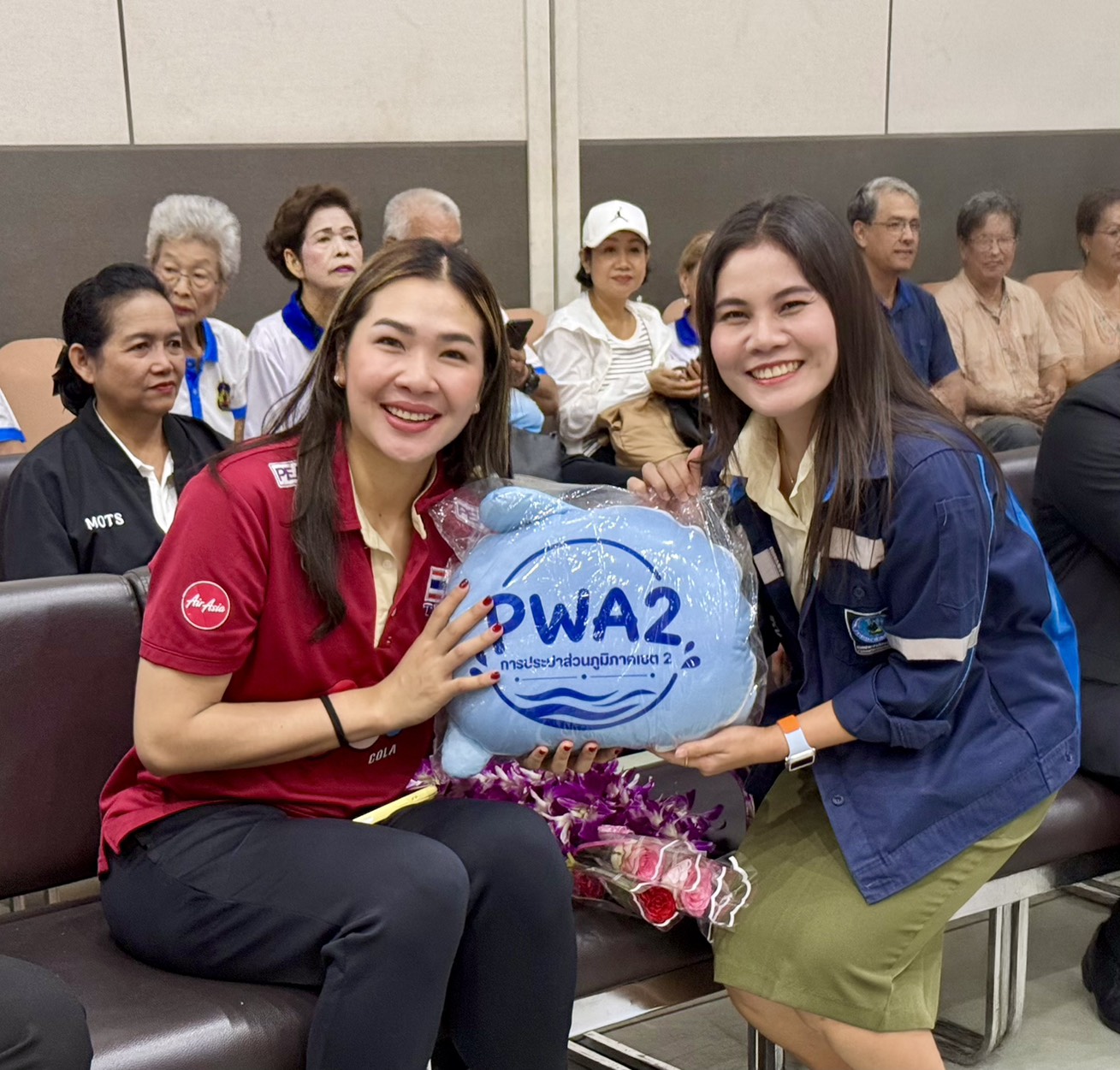 ไฟล์แนบ กปภ.สาขาพระนครศรีอยุธยา ร่วมต้อนรับ “ออมสิน ศศิภาพร จันทวิสูตร” นักวอลเลย์บอลหญิงทีมชาติไทย ในพิธีเชิดชูเกียรติ “คนดีศรีอยุธยา”